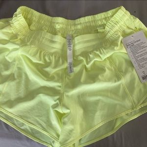 NWT Lululemon hotty hot LR shorts. Size 12
